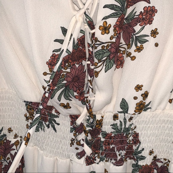 Bailey Blue Floral bell sleeves dress size M - Picture 3 of 5